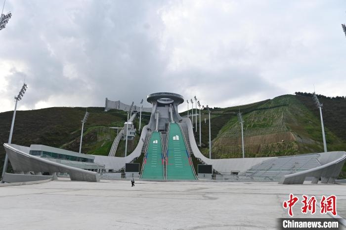 “雪如意”近景?！〉杂鸺?攝