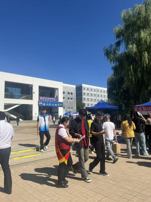 1758789344845660.png 1.png