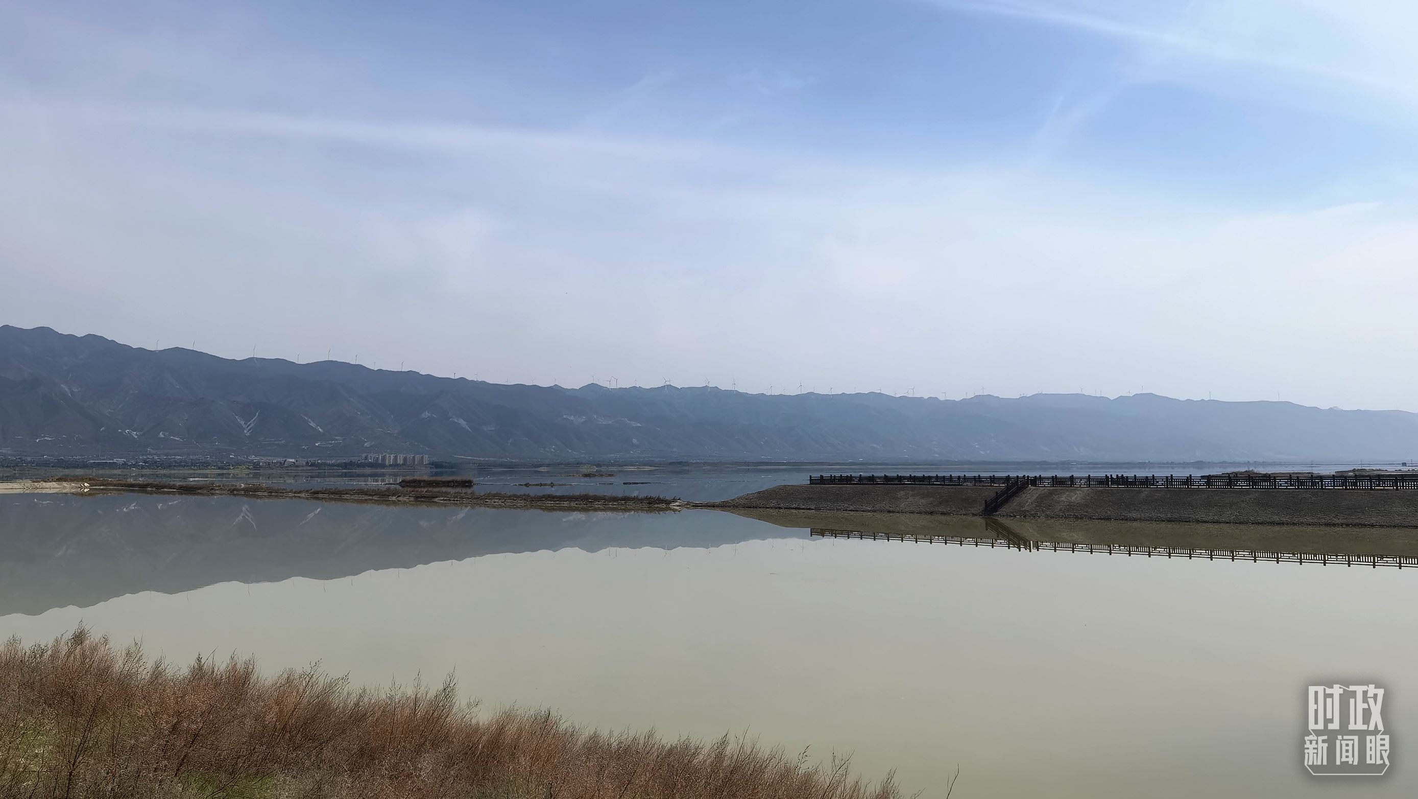 △運(yùn)城鹽湖。（總臺(tái)央視記者馬亞陽(yáng)拍攝）