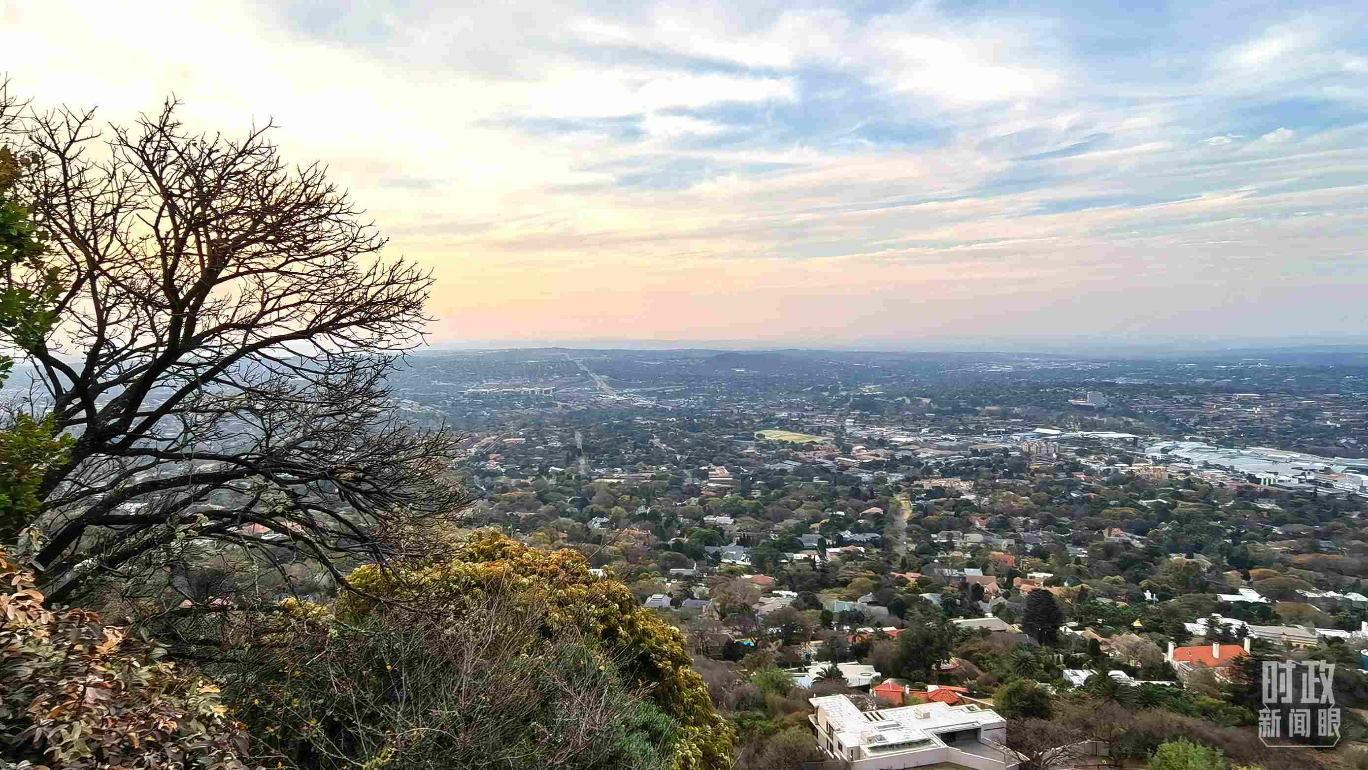 △南非約翰內(nèi)斯堡。（總臺央視記者韓銳拍攝）