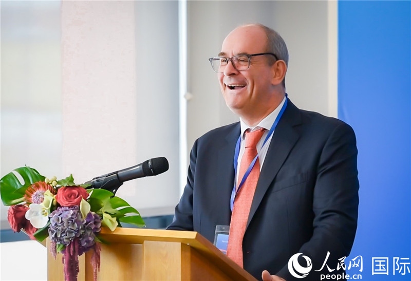 圖為倫敦?戶港代表致辭。人民網(wǎng) 郭錦標(biāo)攝