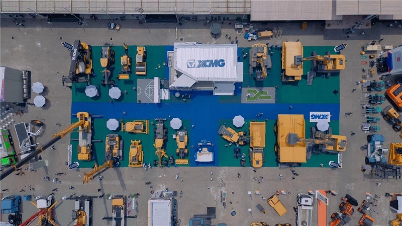 徐工集團(tuán)3000㎡的展區(qū)。 石偉攝影