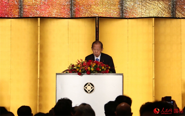 日中友好議員聯(lián)盟會長二階俊博發(fā)表致辭。人民網(wǎng) 許可攝