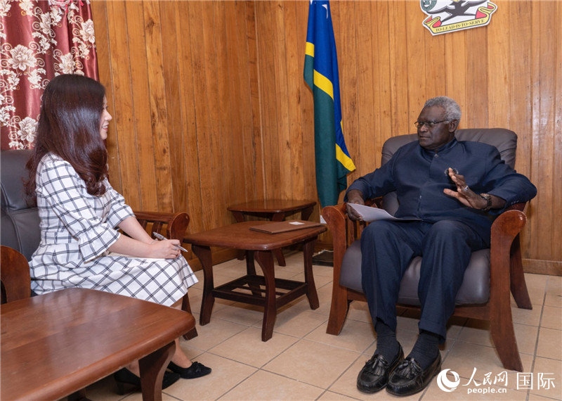 2023年9月14日，所羅門群島總理梅納西·索加瓦雷在首都霍尼亞拉接受人民網(wǎng)記者專訪。人民網(wǎng) 賀吉攝
