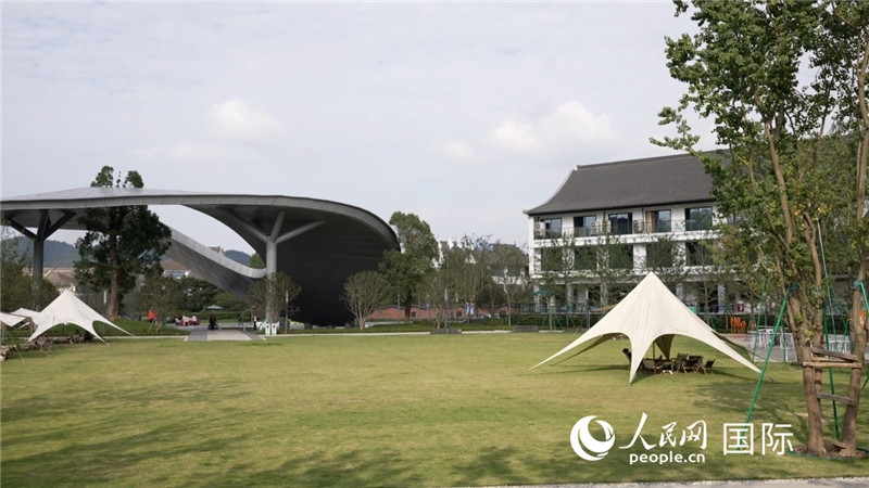 安吉露營地。人民網(wǎng) 彭昱凱攝