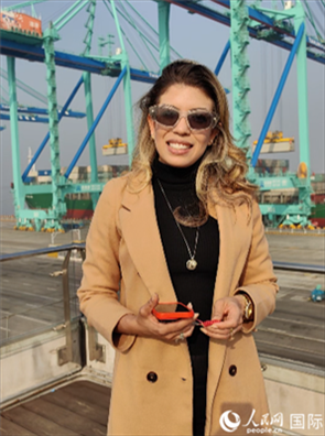 巴西《中北部傳媒集團(tuán)》記者拉尼艾莉接受采訪。人民網(wǎng)記者 符園園攝