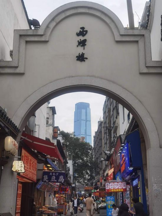 10月25日，太平老街街景。（本報記者 常雯宜攝）