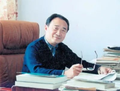 中年時的鐘萬勰。大連理工大學(xué)供圖