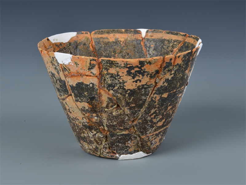 出土的蛋殼彩陶杯。國家文物局供圖