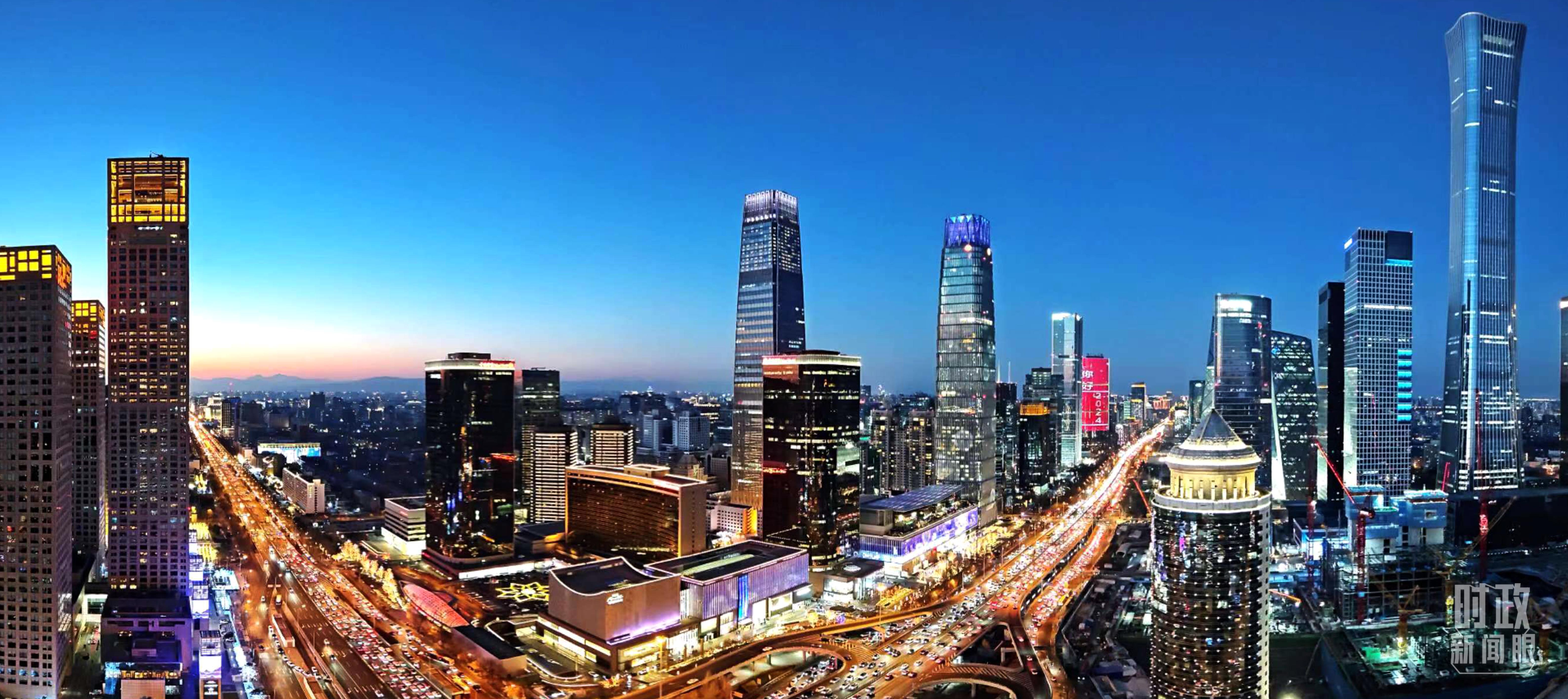 △2023年12月31日，北京CBD商圈。（總臺央視記者鐘信偉拍攝）