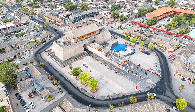 2022年9月8日，航拍河北正定古城陽和樓與正定歷史文化街。