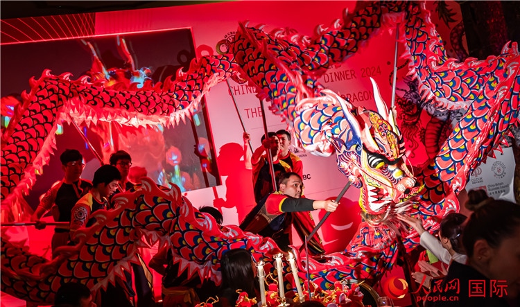 “共慶中國(guó)年 共享新機(jī)遇”破冰者新春晚宴現(xiàn)場(chǎng)盛況。人民網(wǎng) 郭錦標(biāo)攝