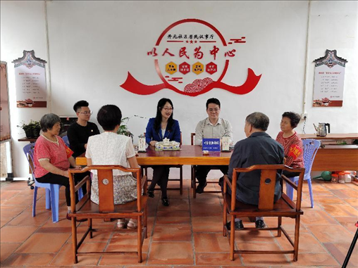 “茶文化六步調(diào)解法”調(diào)解現(xiàn)場。