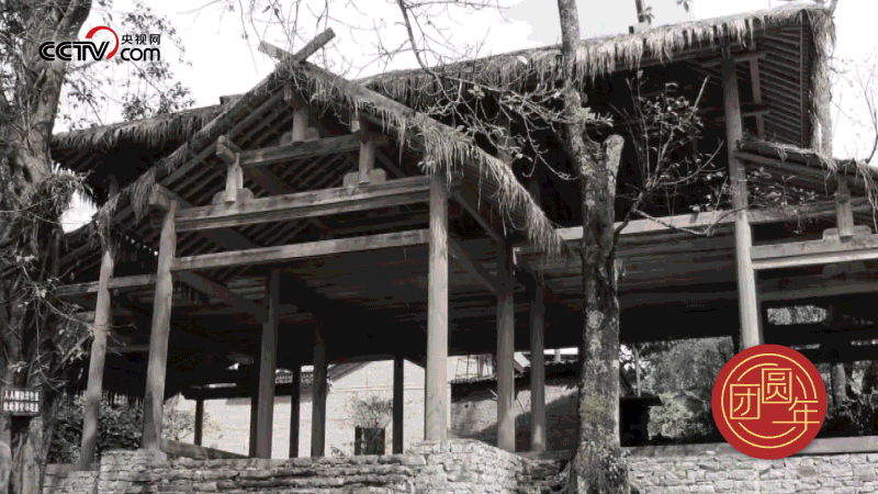 △ 云南省騰沖市清水鄉(xiāng)三家村的司莫拉佤族村曾經(jīng)是貧困村，隨著國家脫貧攻堅、鄉(xiāng)村振興的推進，這個小村寨舊貌換新顏，變成了名副其實的美麗鄉(xiāng)村。