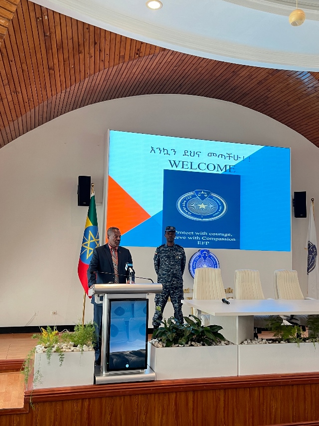 圖為埃塞警察大學(xué)校長(zhǎng)梅斯芬·阿貝貝致辭。亞的斯亞貝巴大學(xué)孔子學(xué)院供圖