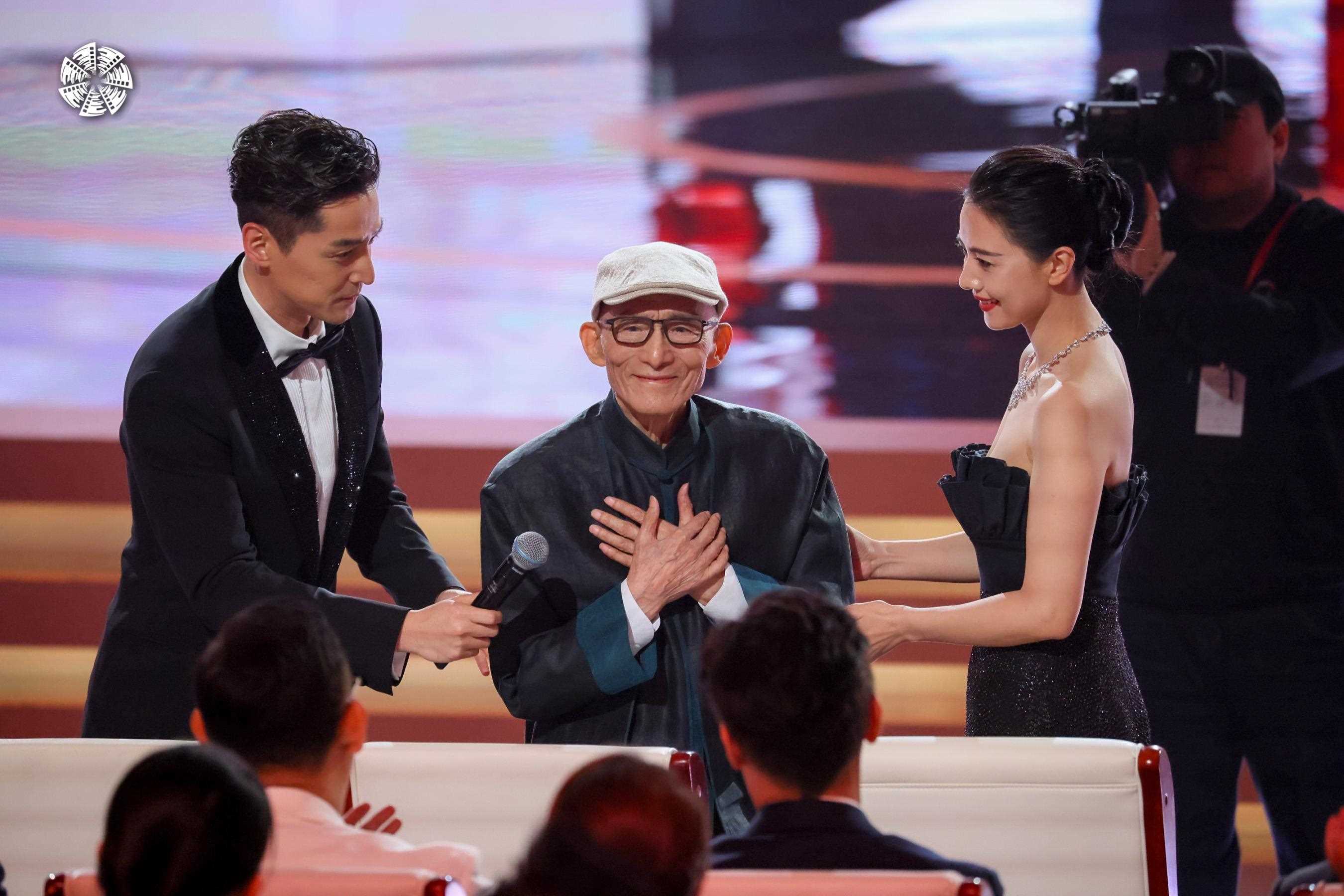 從左到右依次為演員胡歌，演員游本昌，演員高圓圓。主辦方供圖