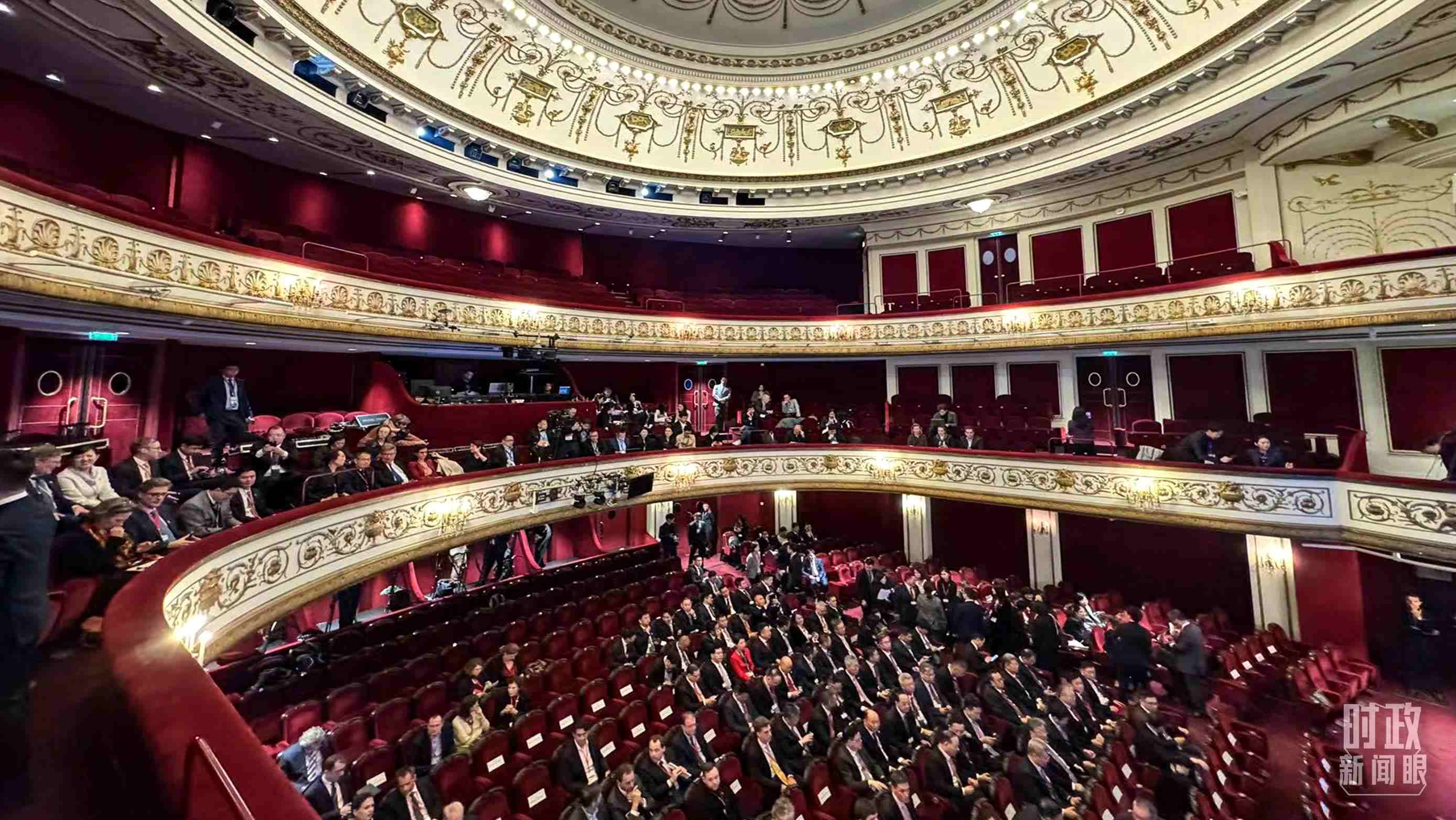 △馬里尼劇院。（總臺(tái)央視記者蔣碩拍攝）