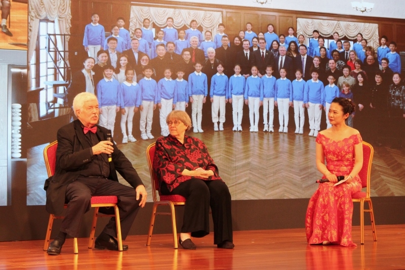 3、費(fèi)城交響樂團(tuán)小提琴手戴維·布斯講述自己與中國50多年的友好故事。 伊莎貝爾·羅德里格斯攝