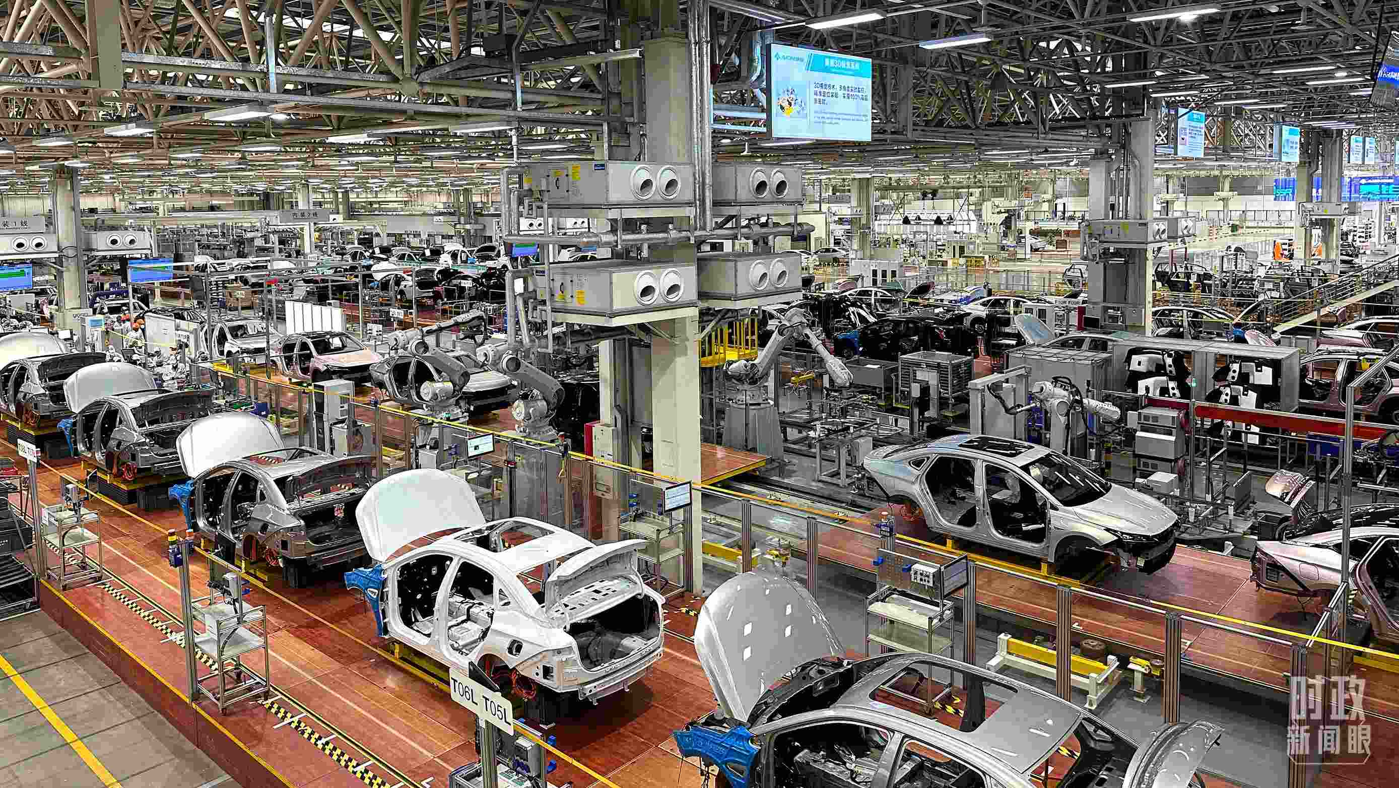 廣州廣汽埃安總裝車間智能生產(chǎn)線。2023年4月，習(xí)近平曾到這里考察。（總臺央視記者趙化拍攝）