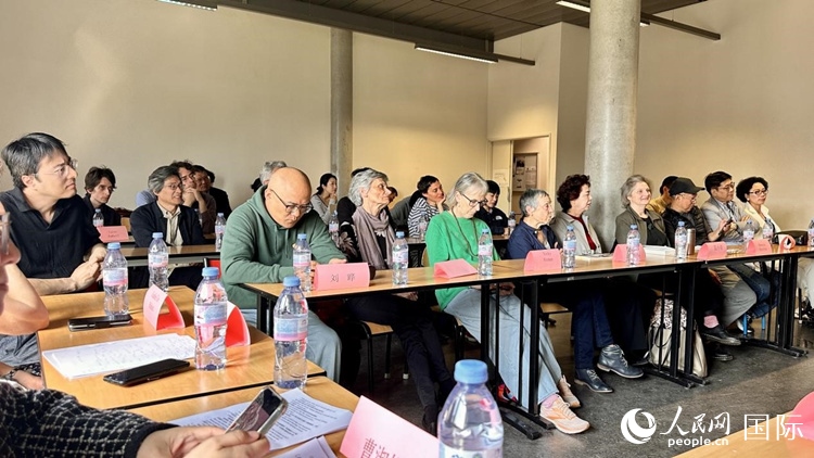 “國際青年文學(xué)共讀”活動現(xiàn)場。人民網(wǎng)記者 于超凡攝