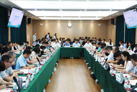 守正創(chuàng)新推動(dòng)思政課建設(shè)內(nèi)涵式發(fā)展學(xué)術(shù)研討會(huì)現(xiàn)場(chǎng)。武漢大學(xué)供圖