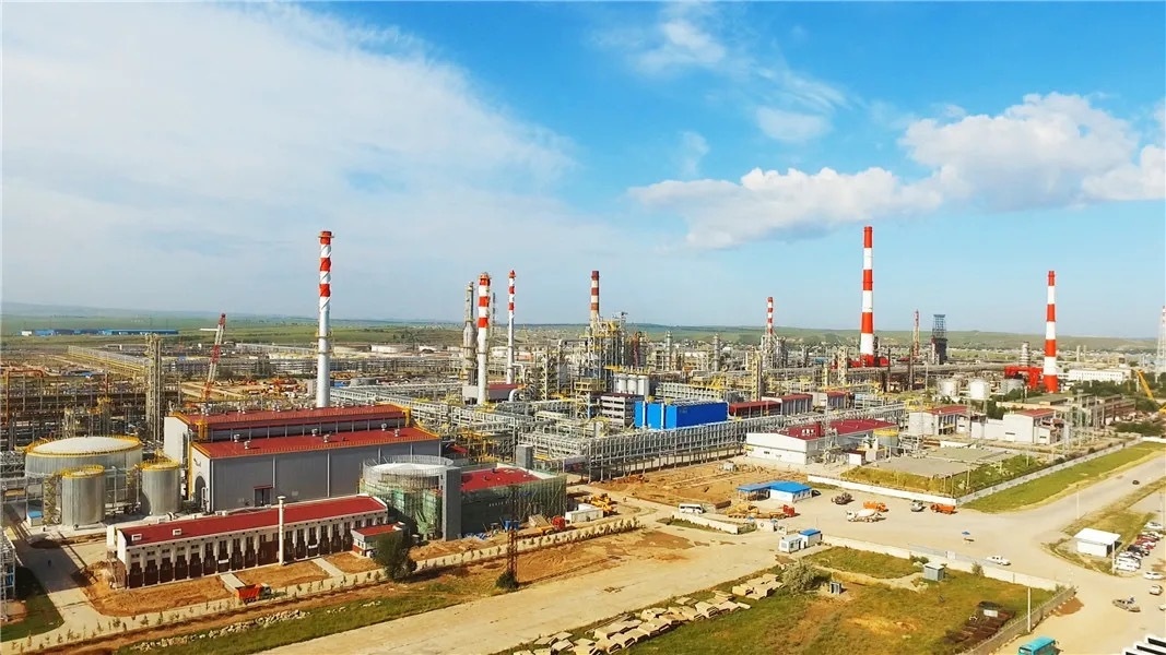 奇姆肯特?zé)捰蛷S完成現(xiàn)代化改造后全景。（圖源：人民網(wǎng)）