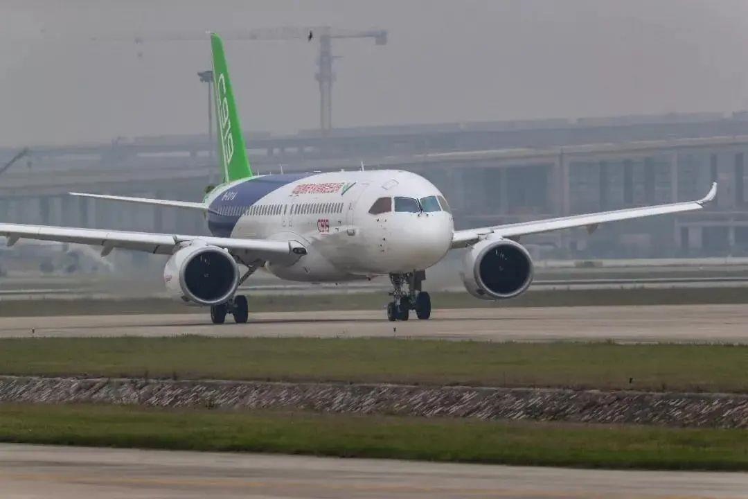 從一扇“門”、一座“城”、兩張“網(wǎng)”，看浦東新區(qū)改革常新