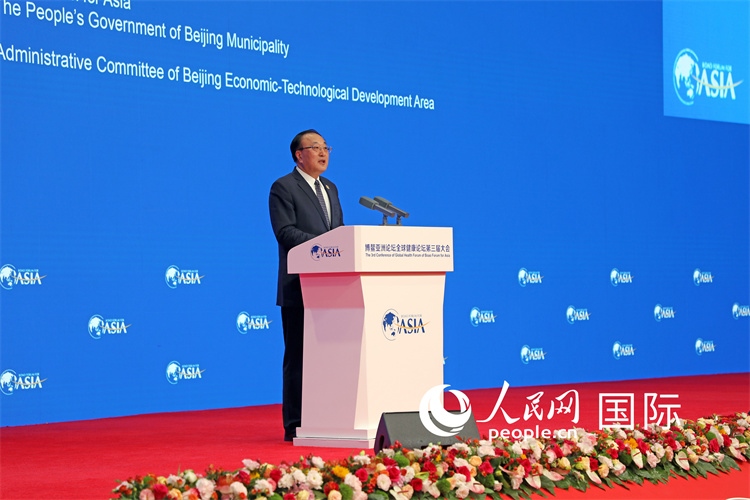 博鰲亞洲論壇秘書長張軍在開幕式上致辭。人民網記者趙益普攝