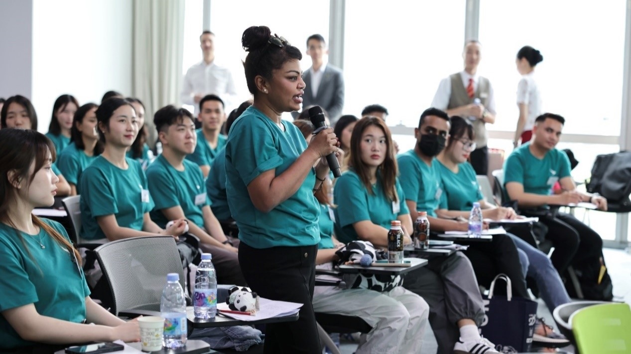 各方代表和在場嘉賓共同見證了培訓(xùn)基地的正式掛牌，活動當(dāng)日還展開了培訓(xùn)試講環(huán)節(jié)。