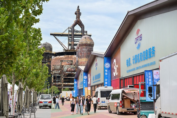 這是2024年9月11日拍攝的服貿(mào)會首鋼園區(qū)。新華社記者 李鑫 攝