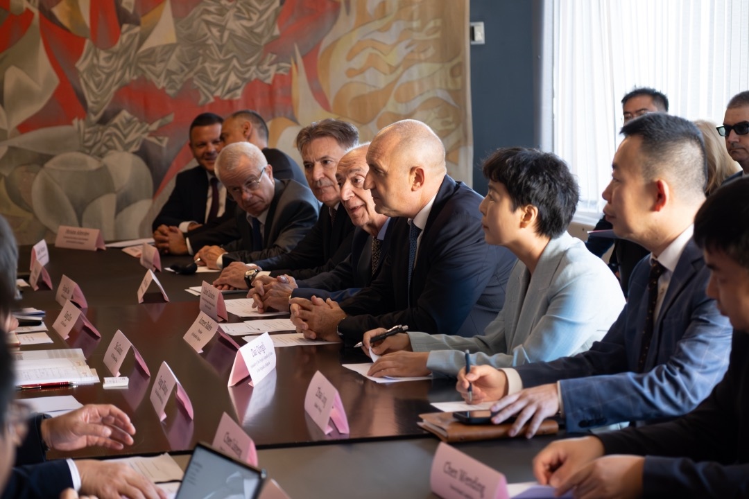 會議現(xiàn)場。中國駐保加利亞大使館供圖。