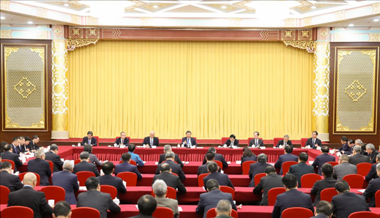 2024年3月6日，中共中央總書記、國家主席、中央軍委主席習(xí)近平看望參加全國政協(xié)十四屆二次會(huì)議的民革、科技界、環(huán)境資源界委員，并參加聯(lián)組會(huì)，聽取意見和建議。新華社記者 黃敬文 攝