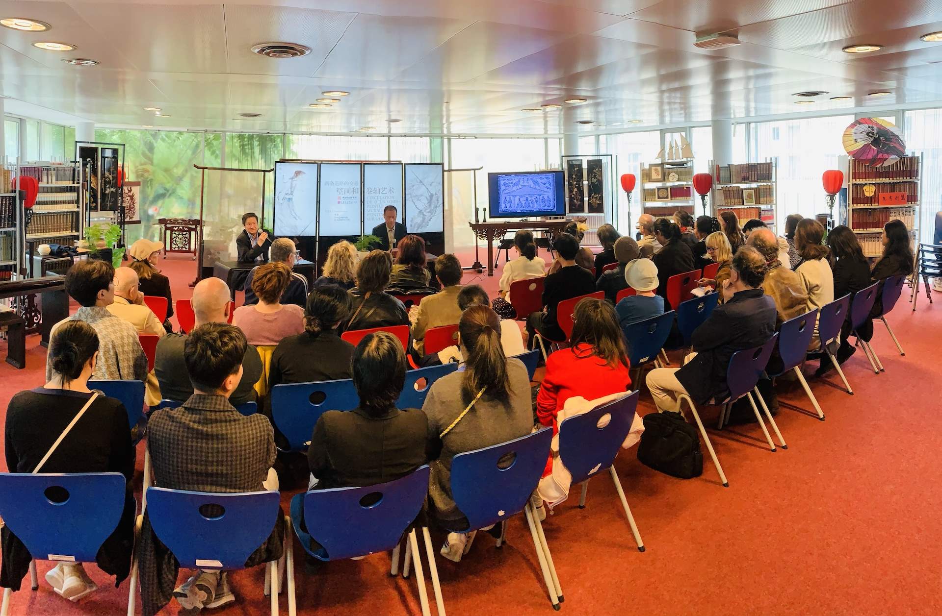 “絲路丹青——絲綢之路沿線壁畫傳摹展”在巴黎中國文化中心隆重開幕。中國藝術(shù)研究院供圖