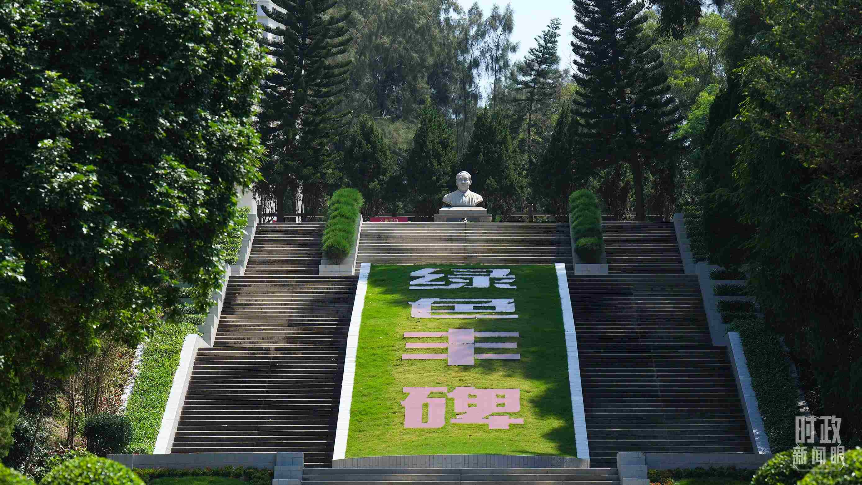 △“綠色豐碑”。（總臺(tái)記者李晉拍攝）