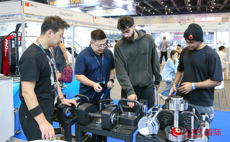 中國展臺一角。人民網(wǎng)中東中心分社塔里克·易卜拉欣攝