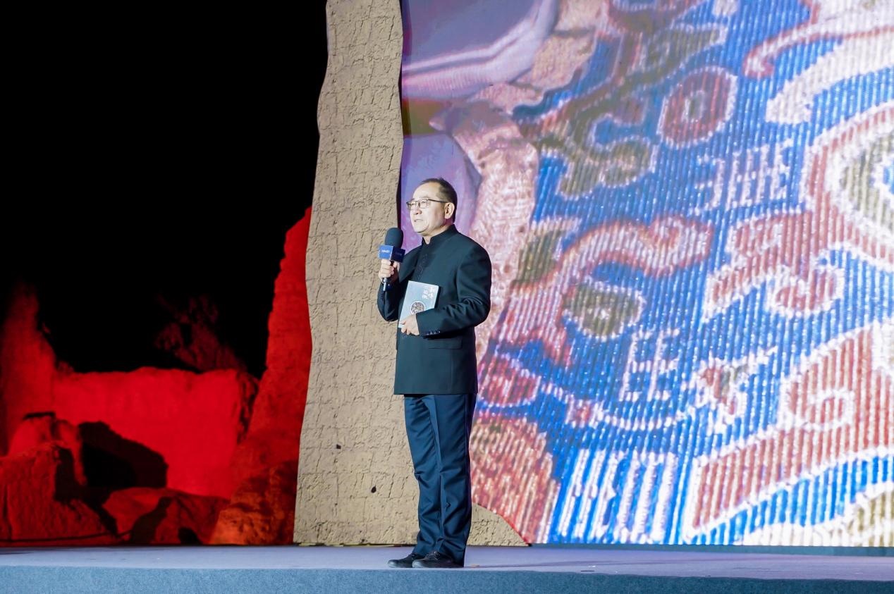 于志勇在“何以中國·五星出東方”網(wǎng)絡主題宣傳活動現(xiàn)場演講。人民視頻供圖