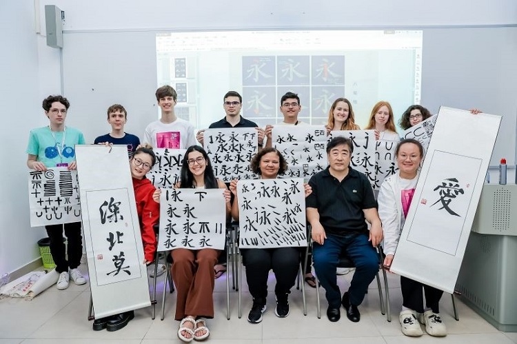 深北莫舉行文化交流活動(dòng)。深北莫供圖