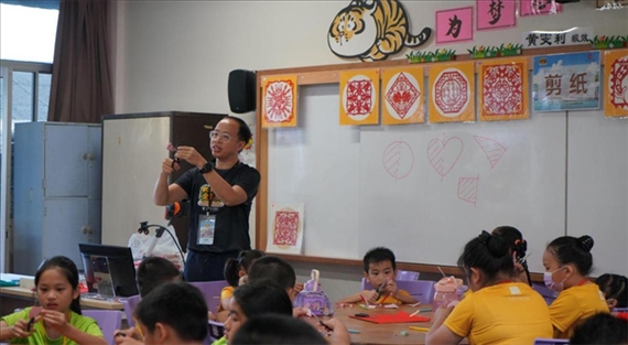 剪紙教學。主辦方供圖