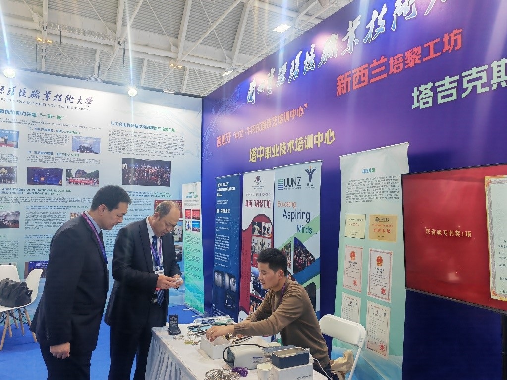 展臺現(xiàn)場。蘭州資源環(huán)境職業(yè)技術大學供圖