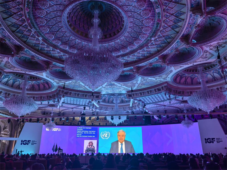 圖為第19屆聯(lián)合國(guó)互聯(lián)網(wǎng)治理論壇（IGF）“推動(dòng)科技企業(yè)履行兒童網(wǎng)絡(luò)保護(hù)責(zé)任”開(kāi)放論壇活動(dòng)現(xiàn)場(chǎng)。中國(guó)傳媒大學(xué)供圖。