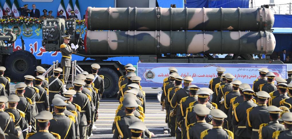 這是2024年9月21日在伊朗首都德黑蘭拍攝的閱兵式現(xiàn)場(chǎng)。新華社記者沙達(dá)提攝