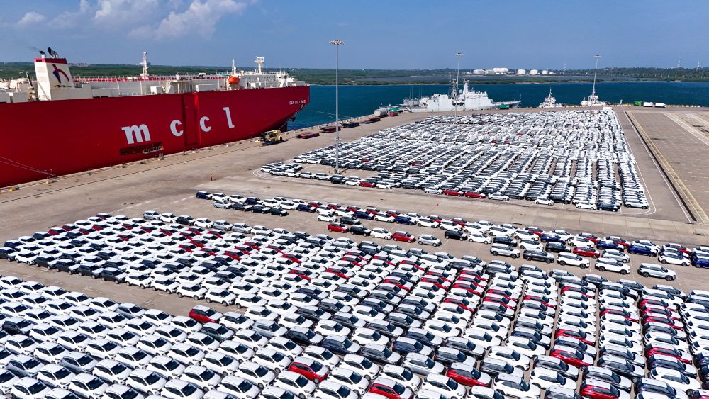 這是2024年3月28日拍攝的斯里蘭卡漢班托塔港（無人機照片）。新華社記者徐欽攝