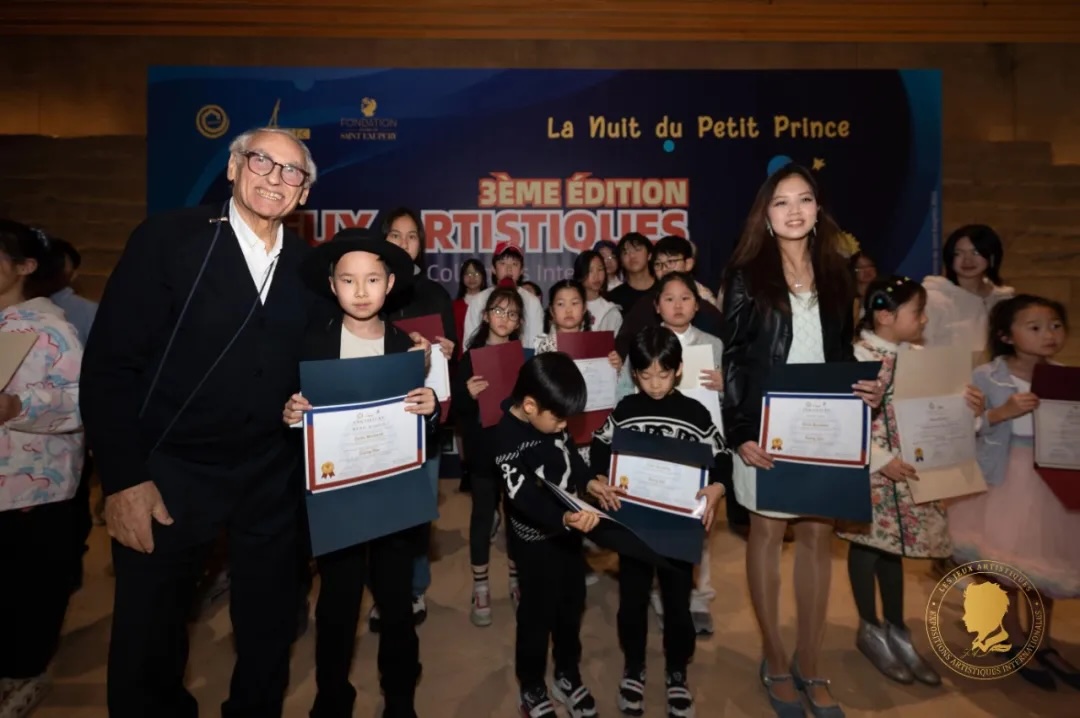 第三屆國際藝術(shù)聯(lián)創(chuàng)聯(lián)展盛大開幕。法中交流促進(jìn)會(huì)供圖