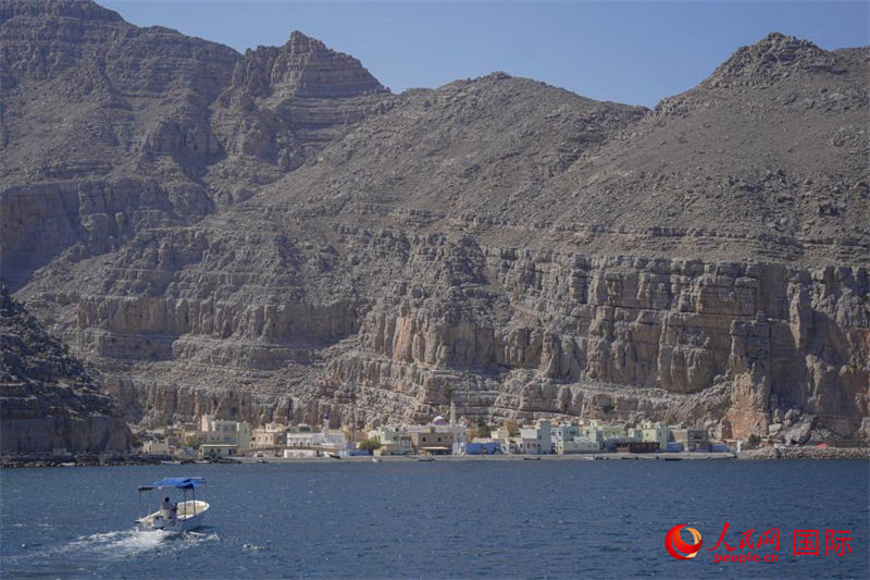 遠眺庫姆扎爾村。人民網(wǎng) 塔里克·易卜拉欣攝