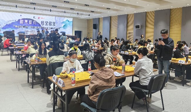 比賽現(xiàn)場(chǎng)。人民網(wǎng)記者 李乃妍攝