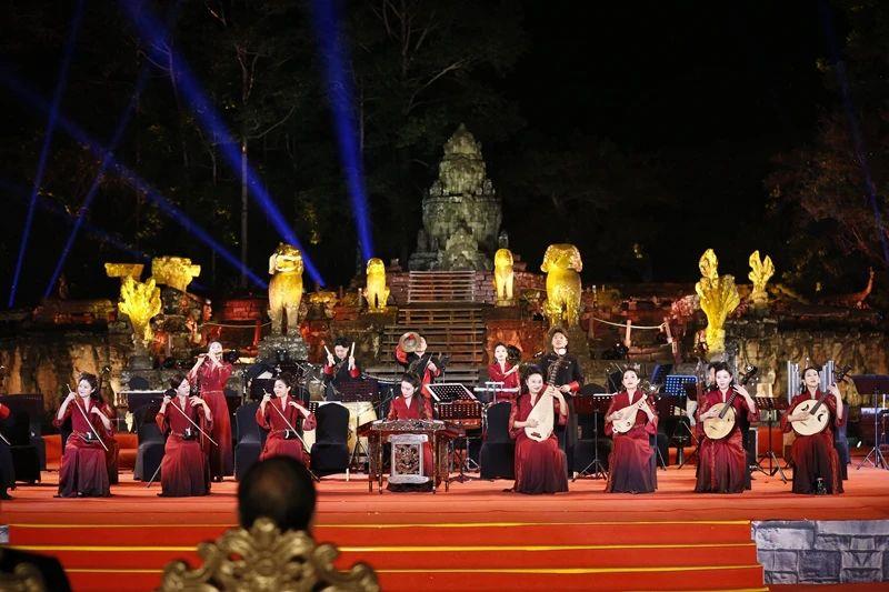 2024年1月13日，在柬埔寨暹粒舉行的“中柬人文交流年”啟動(dòng)儀式。