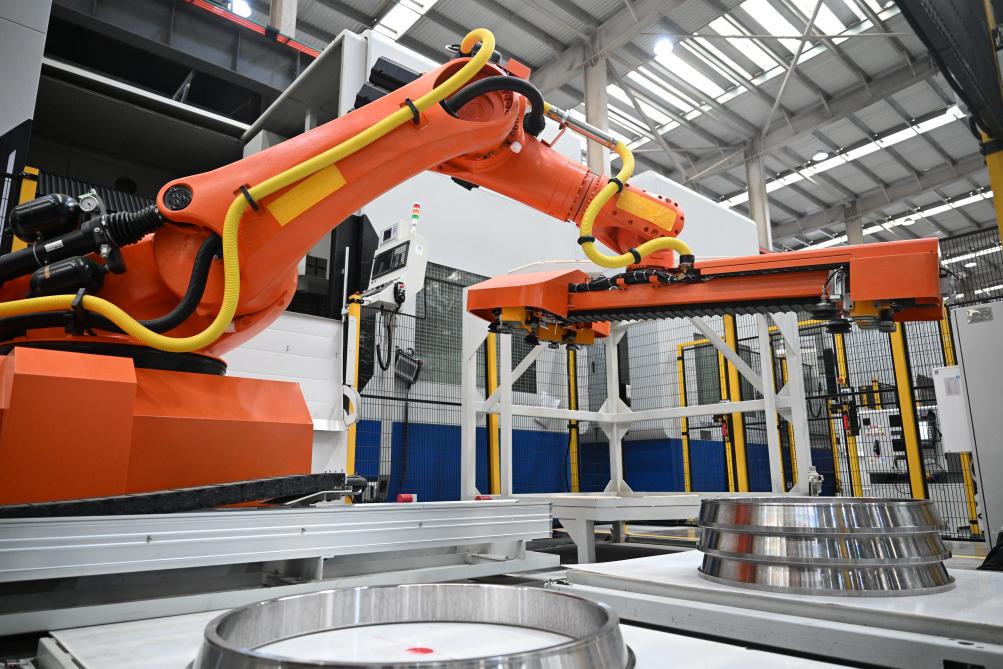 這是洛陽軸承集團股份有限公司的智能生產(chǎn)線。新華社記者 李嘉南 攝