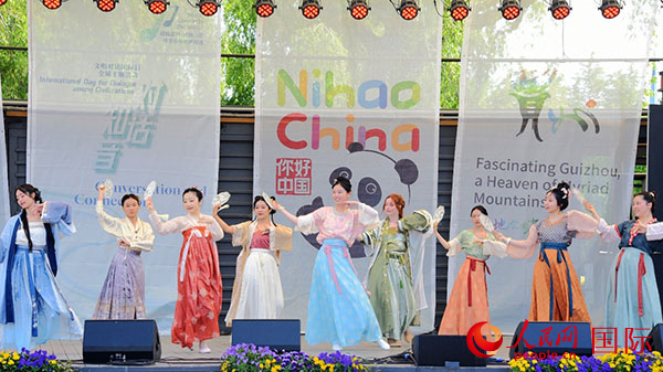 舞蹈《寄明月》。人民網(wǎng)記者 殷淼