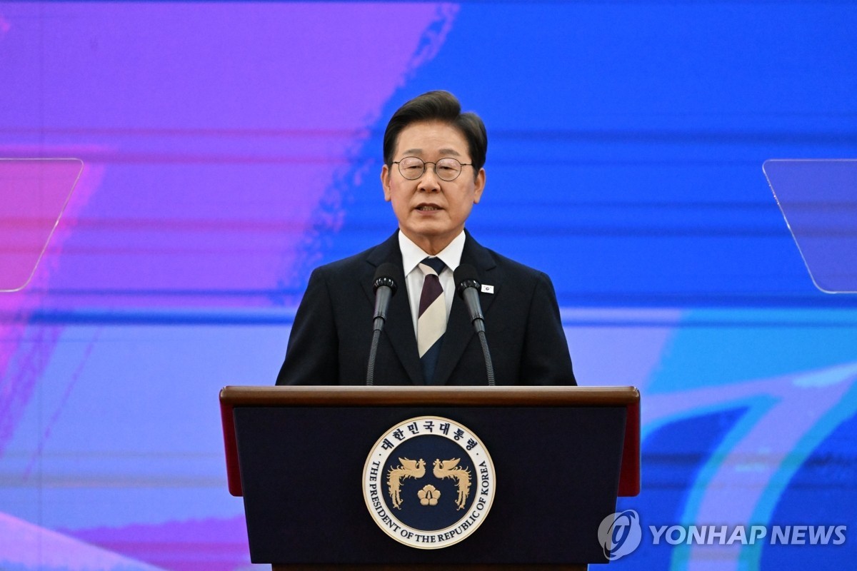 李在明4日上午在第21屆韓國總統(tǒng)就職宣誓儀式上宣誓就職。（圖片來源：韓聯(lián)社）